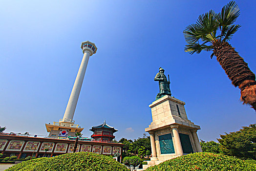 韩国,釜山,釜山塔,雕塑