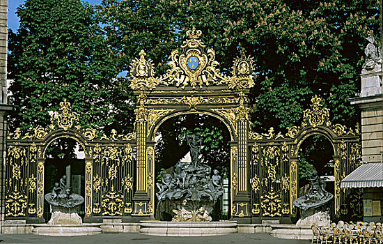 镀金,熟铁,栏杆,海王星喷泉,斯坦尼斯瓦夫广场,广场,洛林,法国