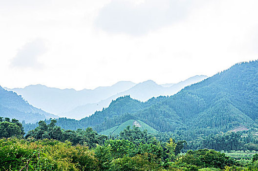 桂林山景秋色