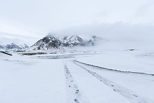 冬季冰岛冰山雪地与冰川