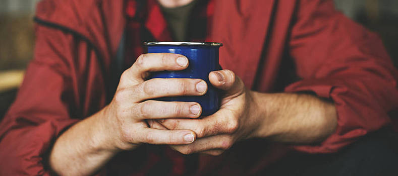 男人,拿着,大杯,热,热饮