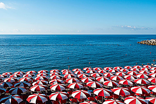 沙滩伞,阿马尔菲海岸,意大利
