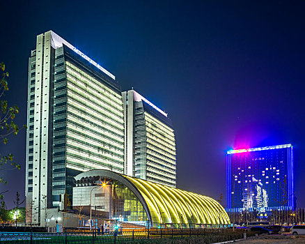 北京亦庄经济技术开发区地标建筑朝林广场夜景
