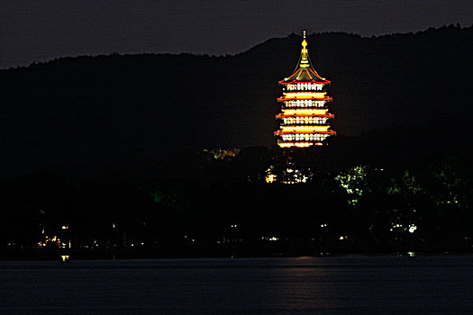 杭州雷峰塔夜景