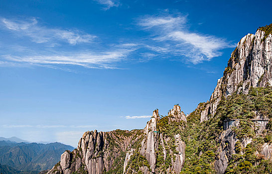 江西上饶三清山西海岸群山