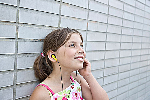 小,女孩,放松,听,音乐,耳机