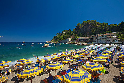 旅游,海滩,伞,沙滩椅,湾,陶尔米纳,省,墨西拿,西西里,意大利,欧洲