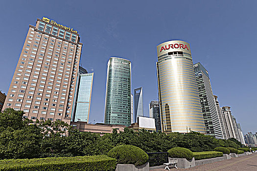 上海浦东陆家嘴的现代建筑