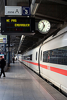 ice列车,城际交通,高速列车,布鲁塞尔,火车站,比利时