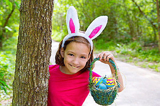 复活节,女孩,篮子,有趣,兔子,面部表情,树林