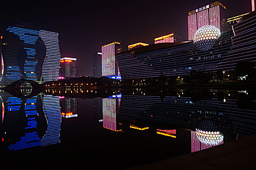 杭州低碳科技馆夜景