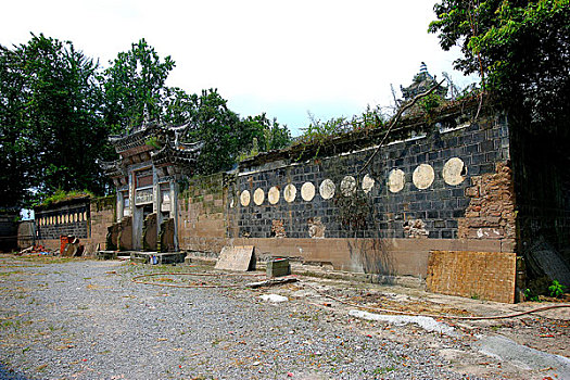 重庆市北培区,原江北县,柳荫乡塔坪寺原名小昆仑古藏寺