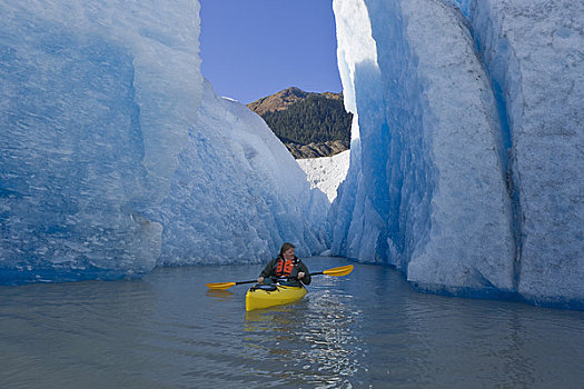 皮划艇手,短桨,棉田豪冰河,秋天,早晨,山,背景,东南阿拉斯加