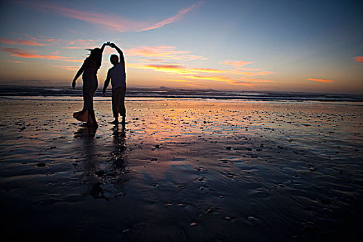 情侣,跳舞,海滩,日落,开普敦,南非