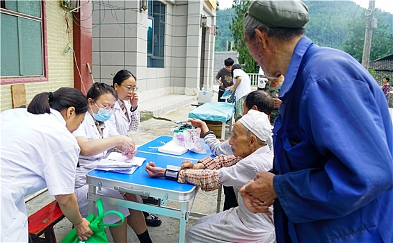 重庆酉阳,免费体检进家门口