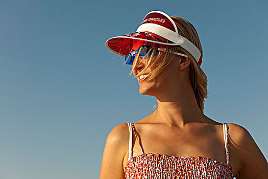 女青年,20-25岁,太阳,帽,护目镜,远眺,北海