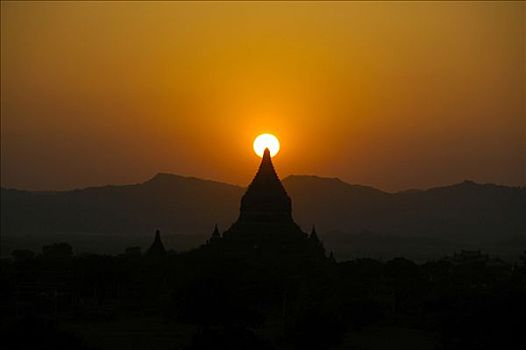 橙色,日落,剪影,太阳,后面,尖顶,佛教寺庙,蒲甘,缅甸,东南亚