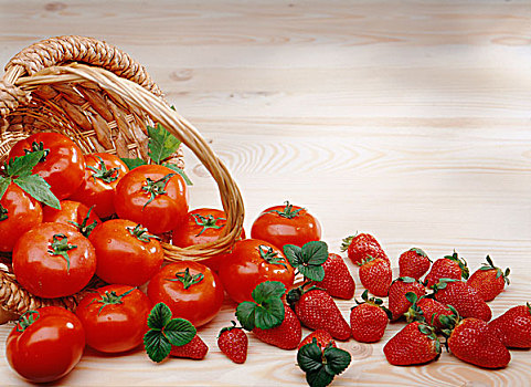 篮子,西红柿,草莓