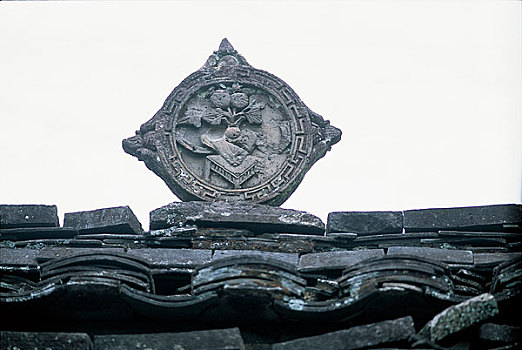 福建武夷山古粤城村民居房上的砖雕