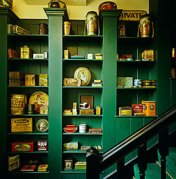 收集,经典,锡罐,19世纪,20世纪,展示,涂绘,绿色,架子,楼梯