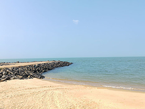 海南海口西海岸海边