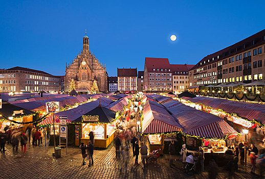 纽伦堡,圣诞市场,圣母大教堂,满月,夜景,中间,弗兰克尼亚,巴伐利亚,德国,欧洲