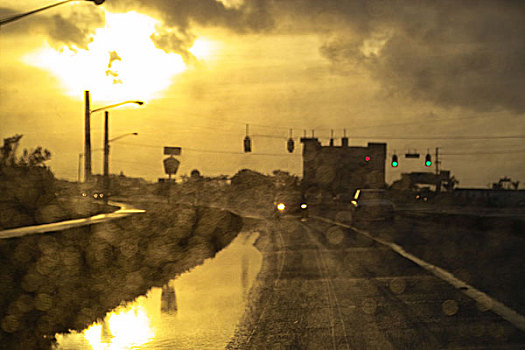 街道,私家车,特写,注视,湿,交通,黎明,汽车,交通工具,光盘,窗户,日落,红绿灯,百叶窗,安全,云,雷暴