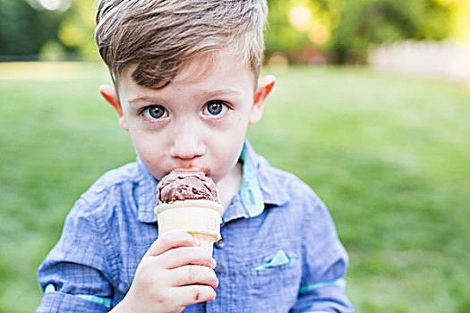 头像,可爱,学龄前男童,吃,冰淇淋蛋卷