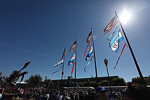 旗帜,渔人码头,哥拉德利广场,蓝天,北美洲,美国,加利福尼亚州,旧金山,风景,全景,文化,景点,旅游