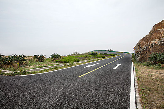 高山上的盘山公路