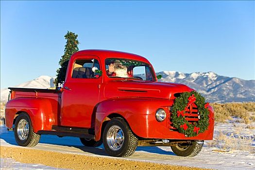 圣诞老人,驾驶,旧式,红色,皮卡,雪盖,乡村道路,瑞欧格兰山谷,新墨西哥