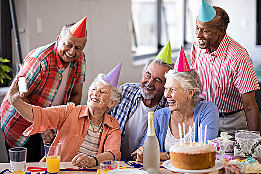 微笑,老人,人,聚会,手机,生日派对