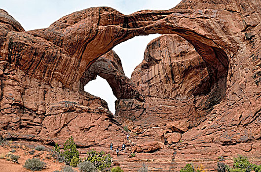 一对,拱形,岩石构造,红色,砂岩,拱门国家公园,犹他,美国