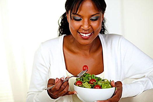 美国非裔女性,吃饭,新鲜,蔬菜沙拉