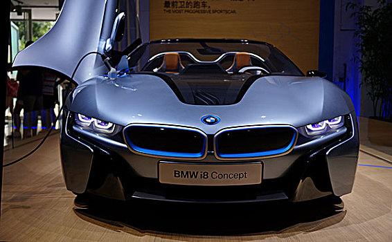 bmw宝马i8电动汽车