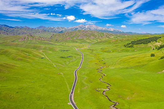 中國新疆伊昭公路沿途風景