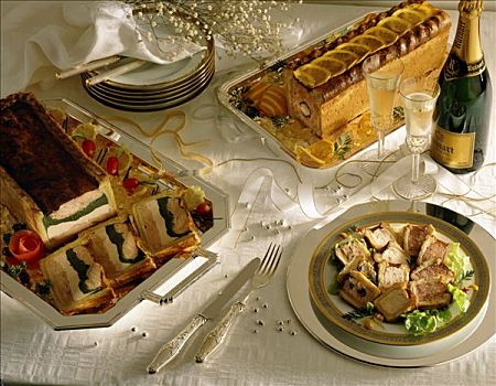 圣诞餐,肉馅饼,桌子,香槟