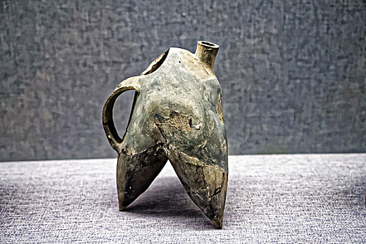 中国古代灰陶盉