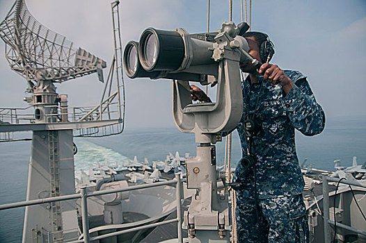 海员,看,双筒望远镜
