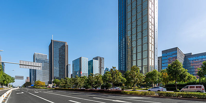 宁波东部新城现代建筑和广场街道
