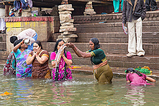 印度,北方邦,瓦拉纳西,人,浴,祈祷,制作,供品,神圣,恒河,使用,只有