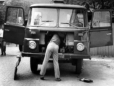 男人,修理,卡车,70年代,精准,地点,未知,捷克共和国,欧洲