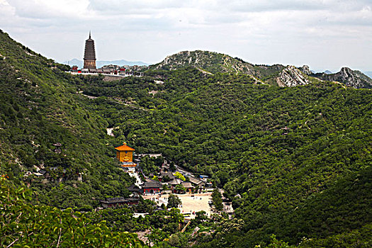 朝阳,凤凰山,旅游,景点,建筑,宗教,佛教,庙宇,塔,历史,名胜古迹,牌坊