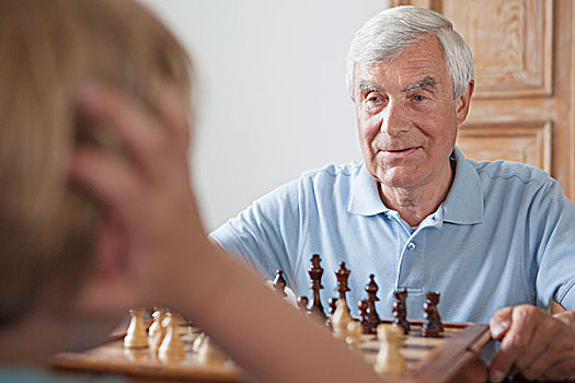 老人,玩,下棋,孙子,在家
