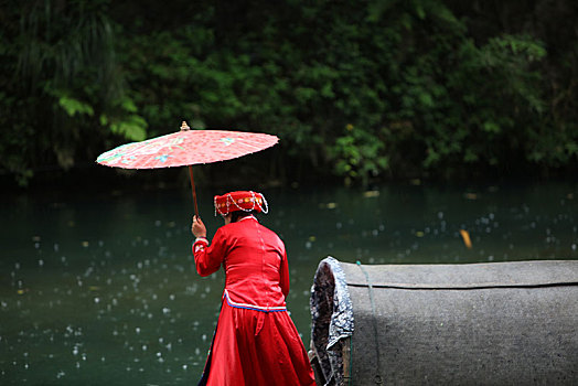 宜昌,三峡人家,长江,运输,航道,民俗,表演,风景,景点,旅游,高山,瀑布,河流,神秘,树木,植被,峡谷,壮观