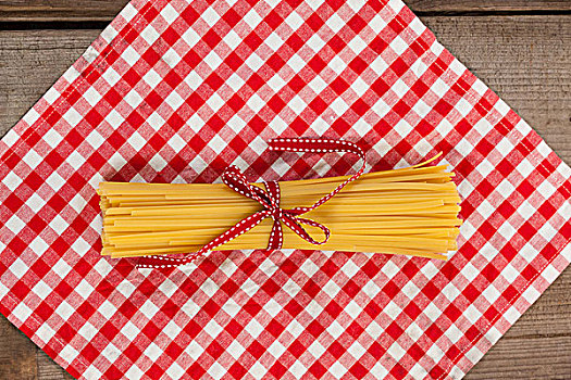 一些,生食,意大利面,系,红丝带,餐巾