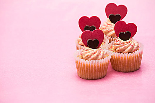 四个,情人节,杯形蛋糕,心形,装饰,粉色背景