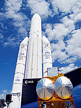 阿丽亚娜火箭,火箭,卫星,模型