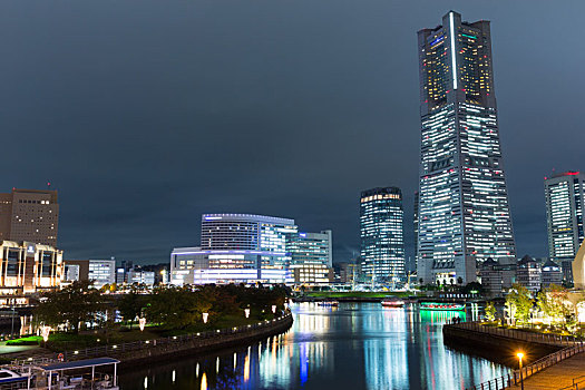 横滨,夜晚