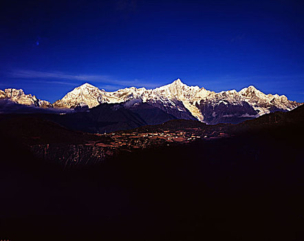 云南梅里雪山